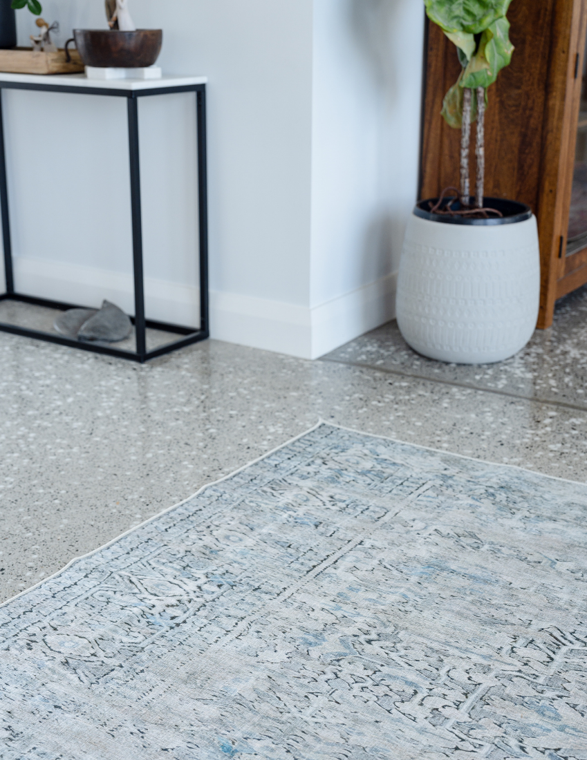 Mystic Wanderer - Taupe & Blue Vintage Persian Distressed Washable Rug